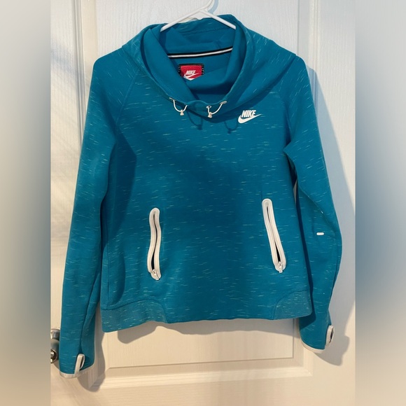 Nike Tops - Nike Women’s Hoodie Size L